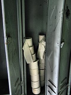 Bild: Versteck für Toilettenpapier?