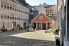 Bild: Cour Saint-Antoine, Altstadt - Féronstrée et Hors-Château