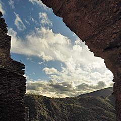 Bild: Burg Are
