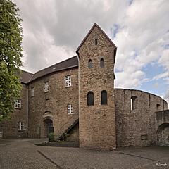 Bild: Hochschloss - Schloss Broich