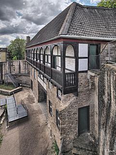 Bild: restauriertes Hochschloss - Schloss Broich