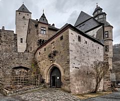Bild: Schloss Bürresheim - Tor zum Zwinger