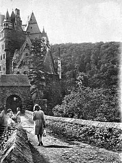 Bild: Burg Eltz anno 1948 (Foto aus Familienarchiv)