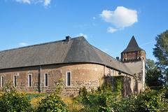 Bild: Burg Friedestrom - Eisbrecher auf der Rheinseite