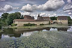 Bild: Burg Kakesbeck - Blick zur Vorburg