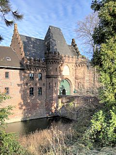 Bild: Schloss Paffendorf - Vorburg und Haupttor