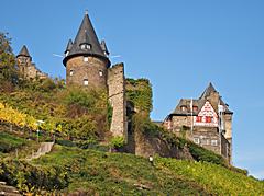 Bild: Burg Stahleck - Halbrundturm der Stadtmauer und Burg