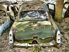 Bild: Autofriedhof Chatillon