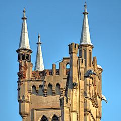 Bild: Südturm mit Ecktürmchen