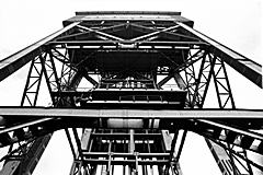 Bild: Hammerkopfturm von unten