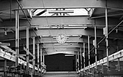 Bild: Werkhalle kurz vor 2 - Ostara (Oktober 2005)