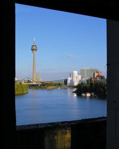 Bild: privilegierter Ausblick zum Rheinturm