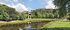 Bild: Burg Bouillon über der Semois