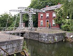 Bild: Klappbrücke, Rue Joseph Marcotty, Garde-Dieu