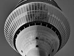 Bild: Rheinturm Düsseldorf
