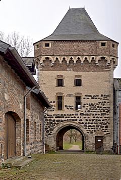 Bild: Torturm von Burg Friedestrom