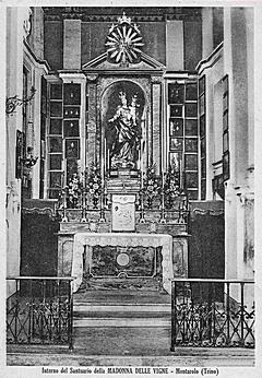 Bild: historische Postkarte mit der Madonnenfigur